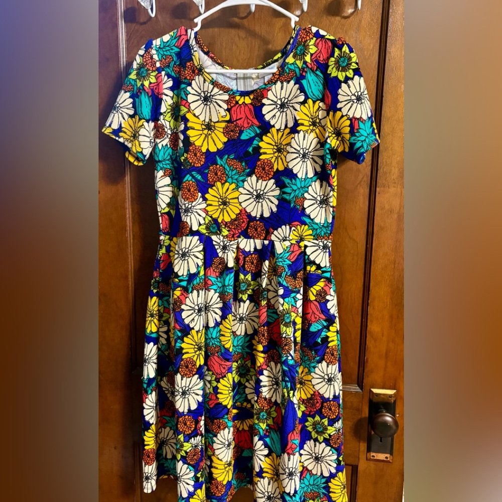 SOLD LuLaRoe flower dress